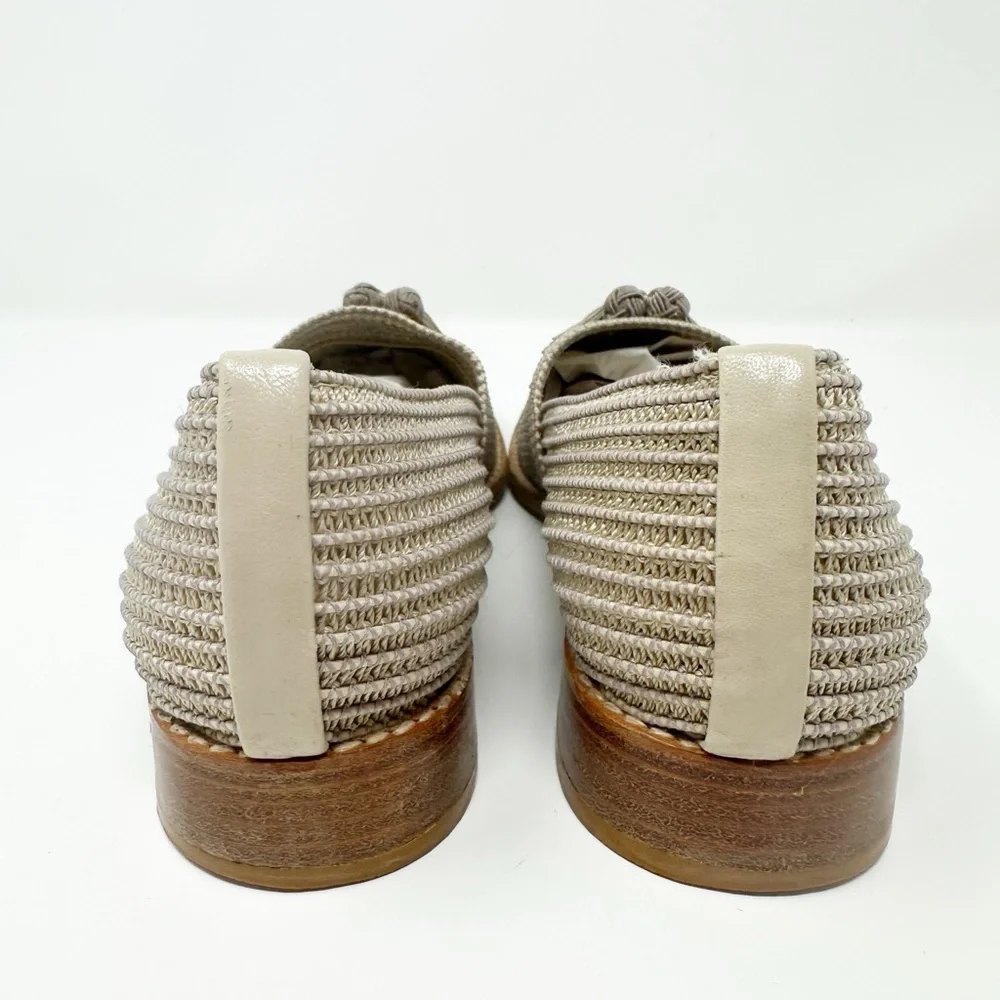 STUART WEITZMAN WOVEN STRETCH TASSEL LOAFER‎ 7N